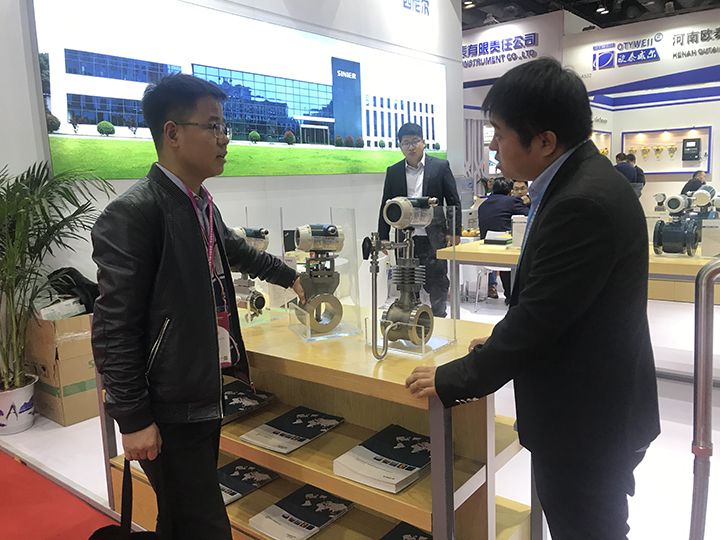 贏潤環(huán)保攜各類水質檢測儀器亮相MICONEX。